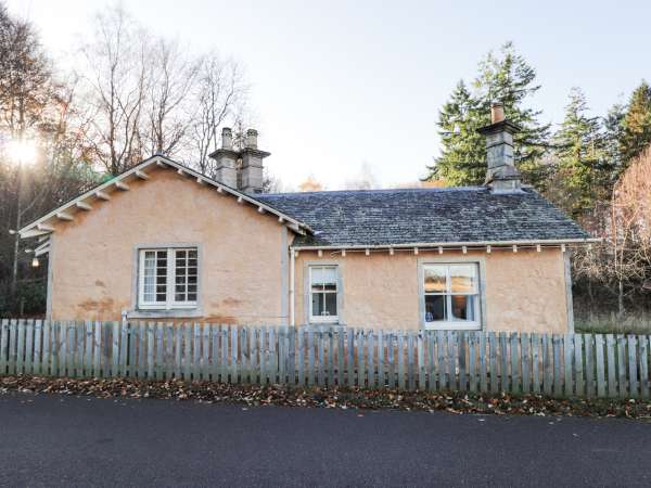 Cormack Lodge - Brodie Castle, Forres