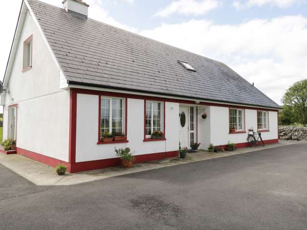 Lough Mask Road Fishing Lodge, Ballinrobe, County Mayo